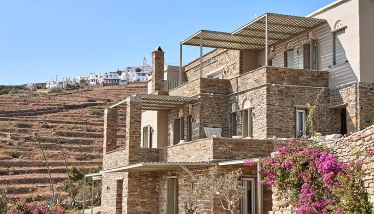 4* Aeolis Tinos Suites