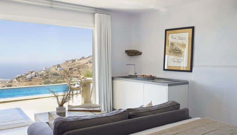 4* Aeolis Tinos Suites