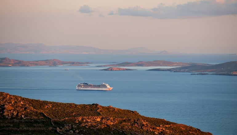 4* Aeolis Tinos Suites