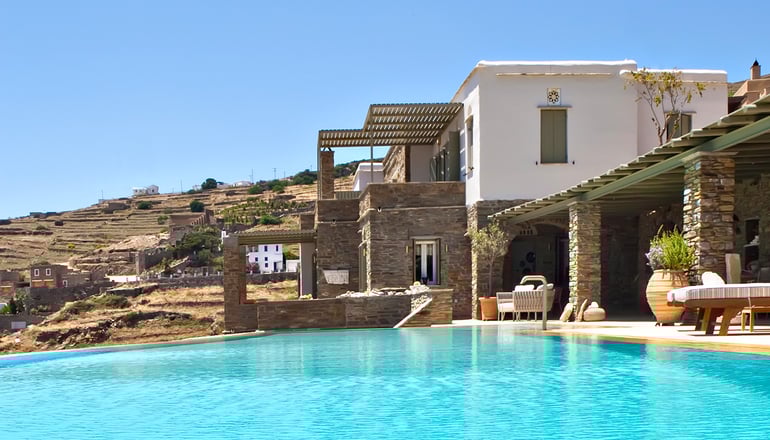 4* Aeolis Tinos Suites