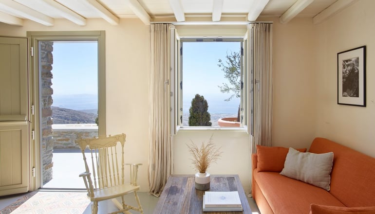 4* Aeolis Tinos Suites