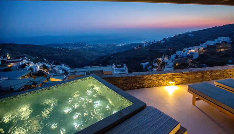 4* Aeolis Tinos Suites