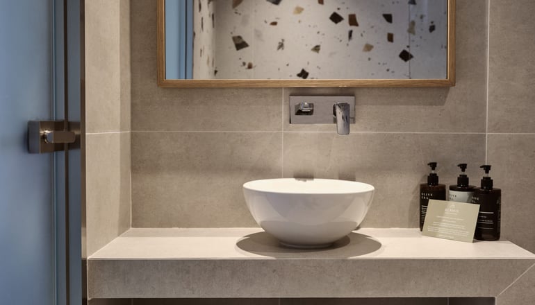 4* Alamis Hotel & Apartments