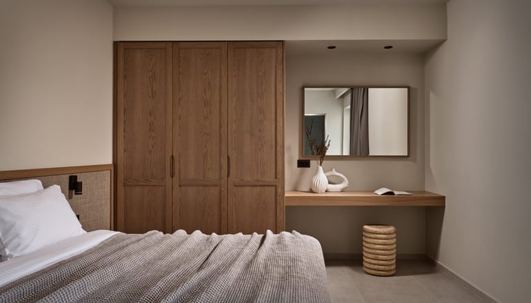 4* Alamis Hotel & Apartments