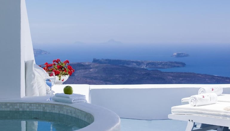 4* Aliko Luxury Suites