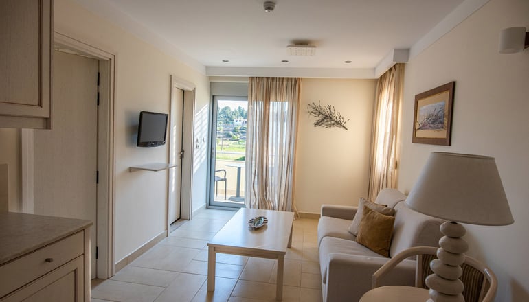 4* Almiriki Chios Rooms & Apartments - Λιθί, Χίος