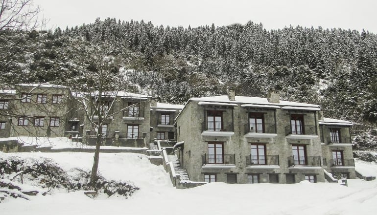 Rouista Tzoumerka Resort