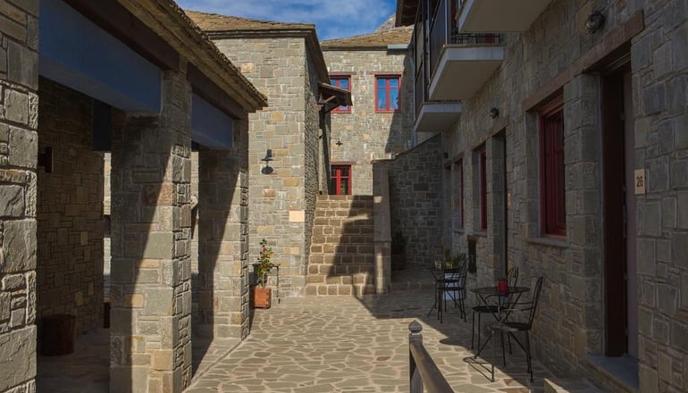 Rouista Tzoumerka Resort