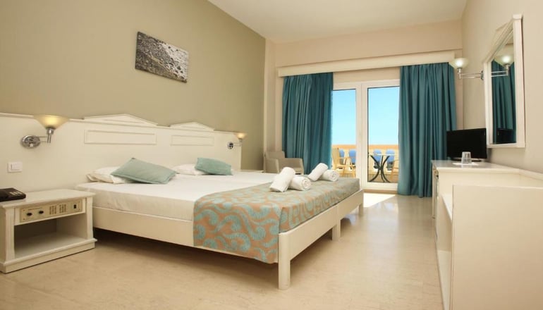 4* Arion Palace Hotel