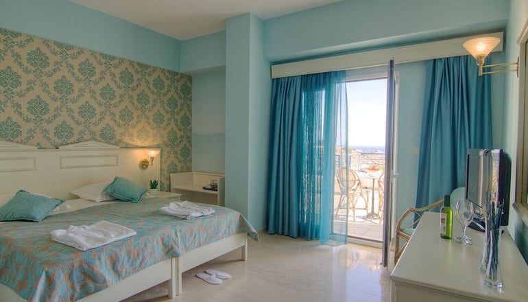 4* Arion Palace Hotel