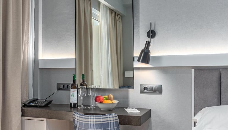 4* Athens Cypria Hotel