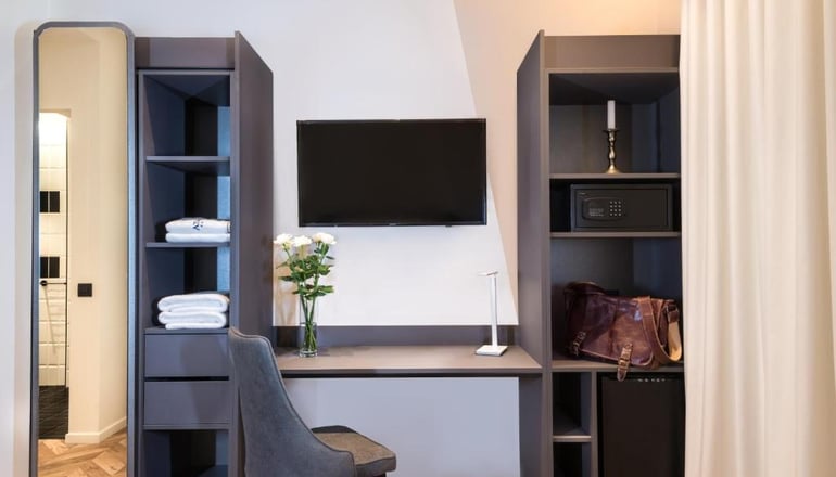 4* Athens One Smart Hotel