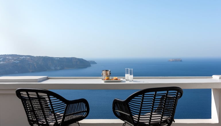 4* Athermi Suites - Μεγαλοχώρι, Σαντορίνη