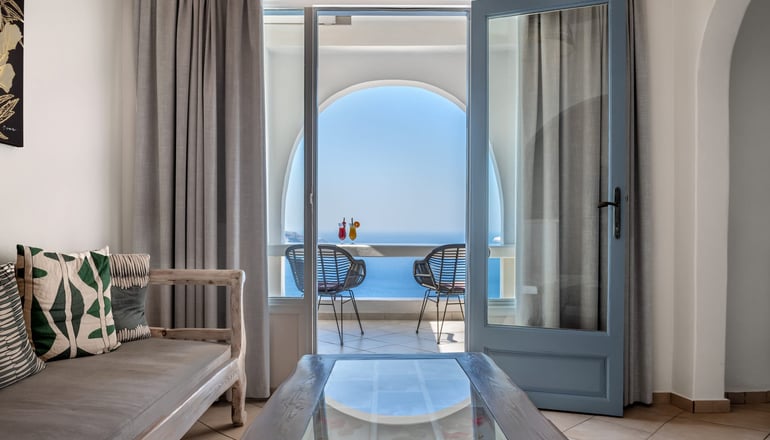 4* Athermi Suites - Μεγαλοχώρι, Σαντορίνη
