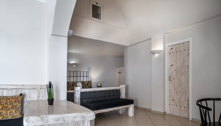 4* Athermi Suites - Μεγαλοχώρι, Σαντορίνη