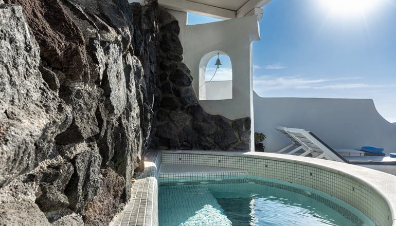 4* Athermi Suites - Μεγαλοχώρι, Σαντορίνη