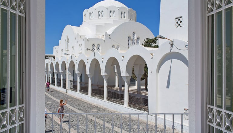 4* Atlantis Hotel Santorini