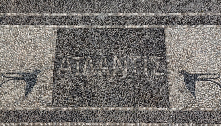 4* Atlantis Hotel Santorini