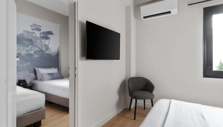 4* Azur Volos - Βόλος