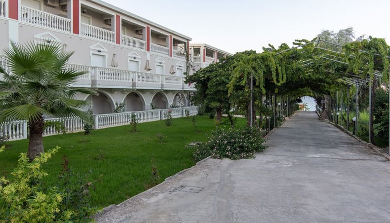 4* Belussi Beach Hotel & Suites - Δροσιά, Ζάκυνθος
