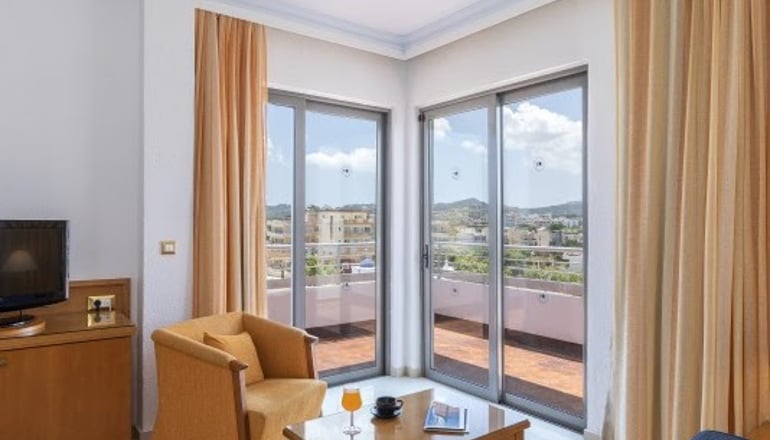 4* Blue Horizon Hotel