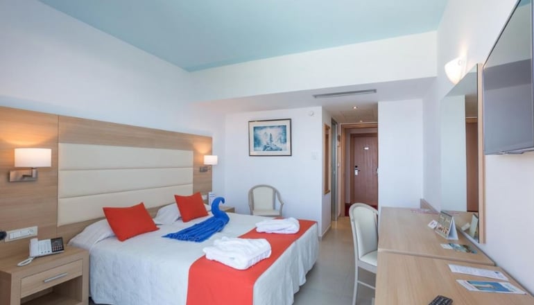 4* Blue Horizon Hotel