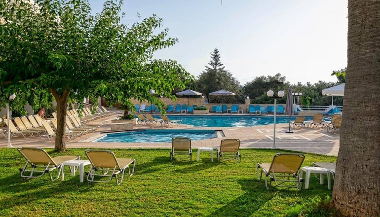 4* Blue Resort Hotel