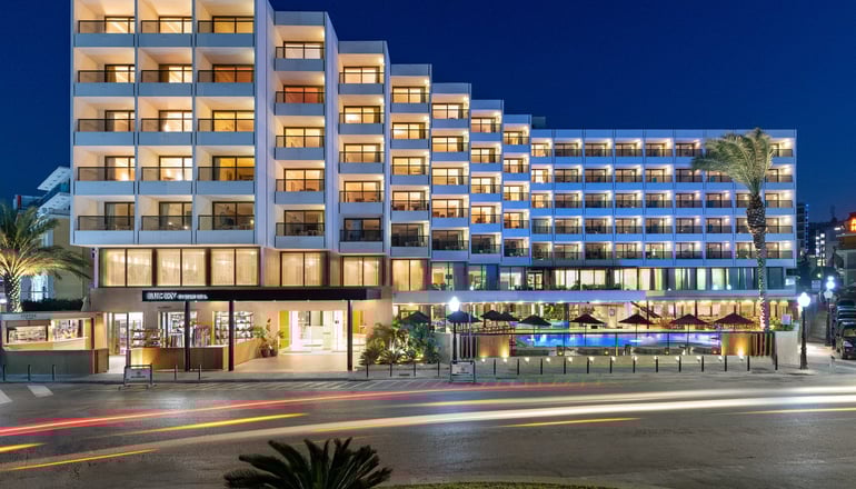 4* Blue Sky City Beach Hotel