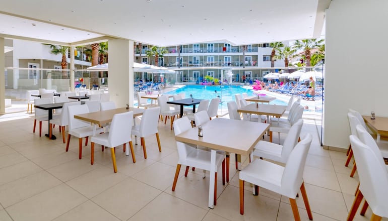 4* Cameo Beach Resort