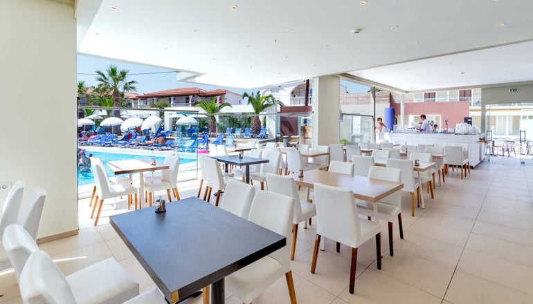 4* Cameo Beach Resort
