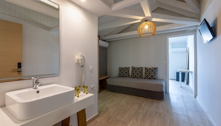 4* Cameo Beach Resort