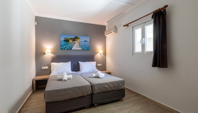 4* Cameo Beach Resort