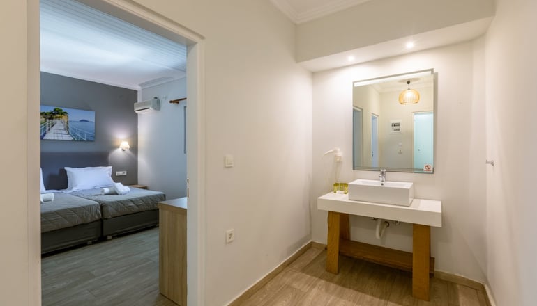 4* Cameo Beach Resort