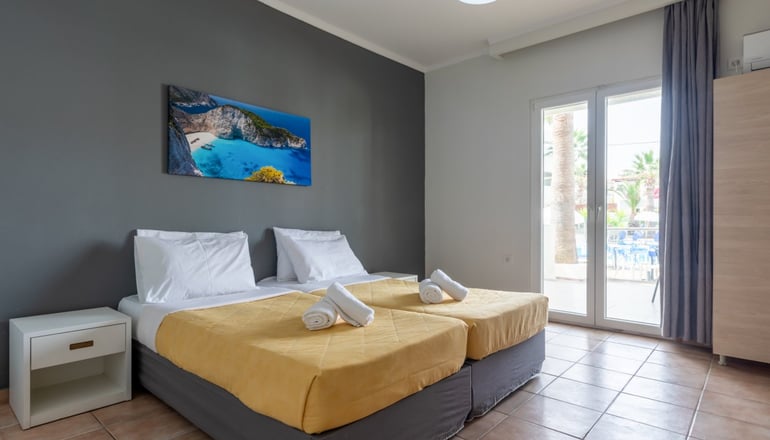 4* Cameo Beach Resort