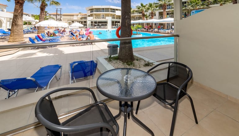 4* Cameo Beach Resort