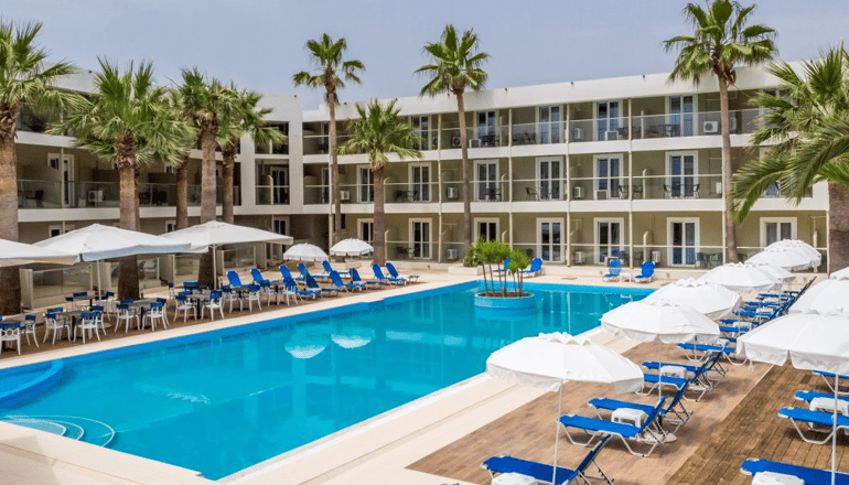 4* Cameo Beach Resort