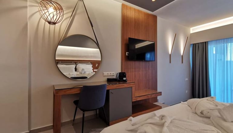 4* Colonides Beach Hotel