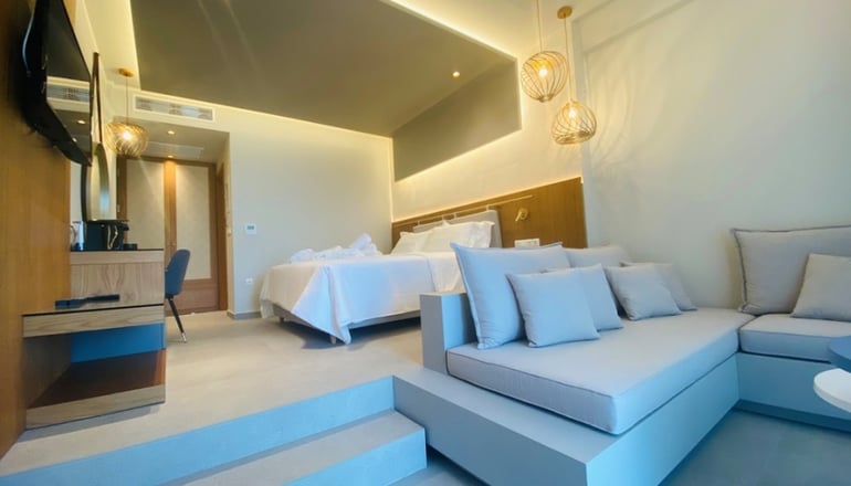 4* Colonides Beach Hotel