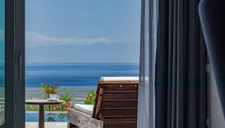 4* Colonides Beach Hotel