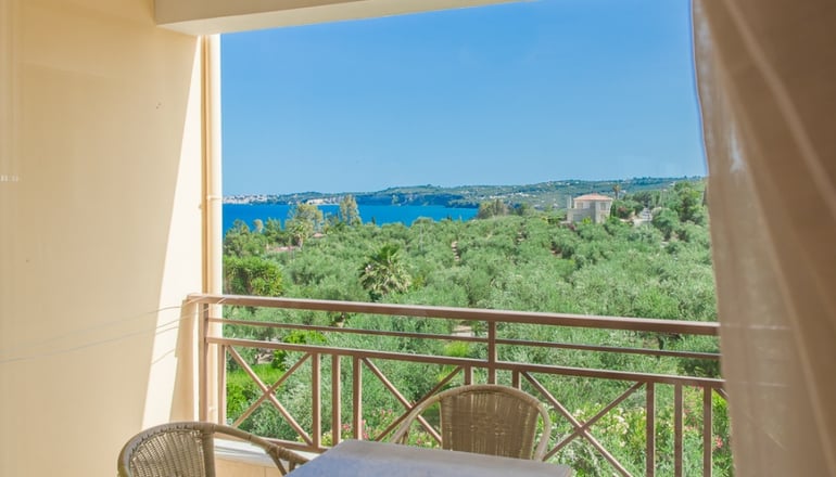 4* Colonides Beach Hotel