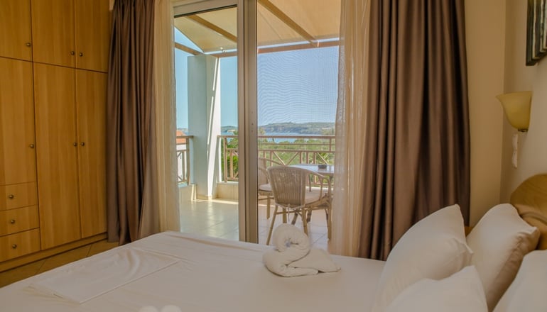 4* Colonides Beach Hotel