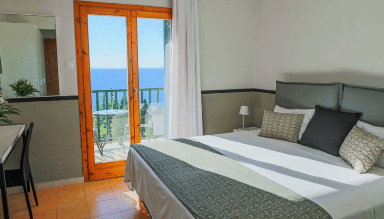 4* Corfu Aquamarine Hotel