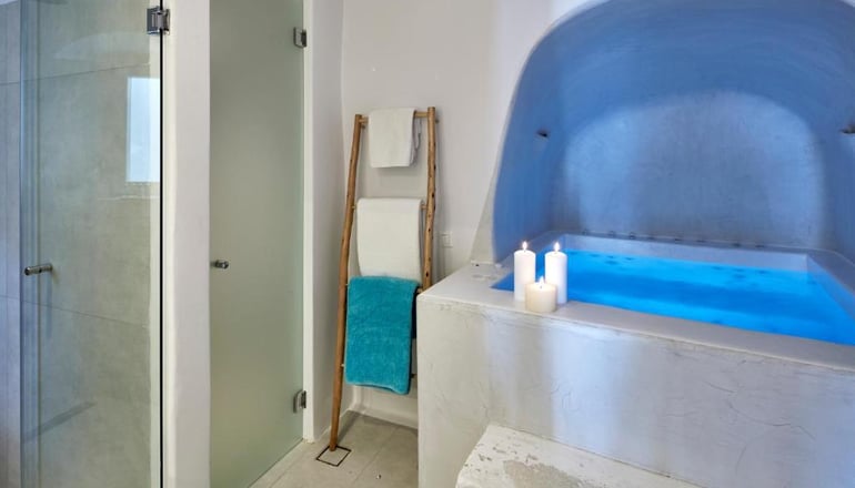 4* Cosmopolitan Suites  - Φηρά, Σαντορίνη