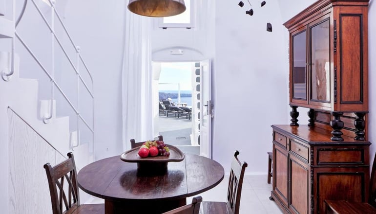 4* Cosmopolitan Suites  - Φηρά, Σαντορίνη