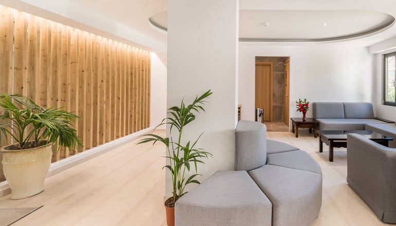 4* Crystal Beach Hotel