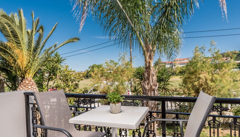 4* Crystal Beach Hotel