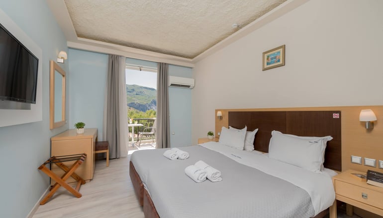 4* Crystal Beach Hotel