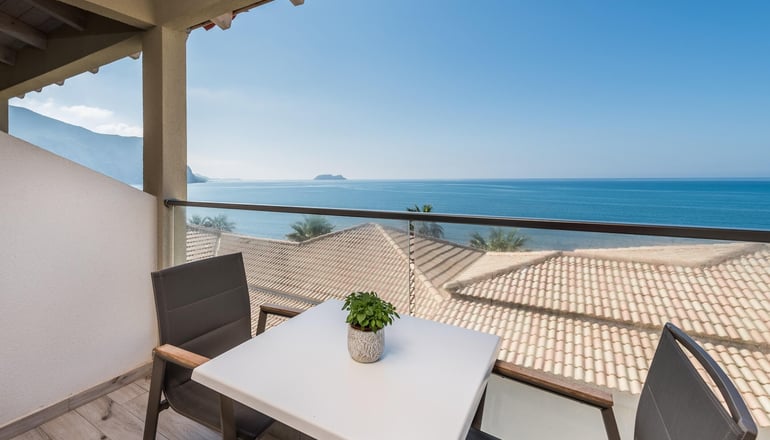 4* Crystal Beach Hotel