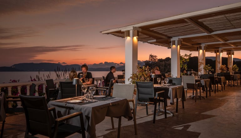 4* Crystal Beach Hotel