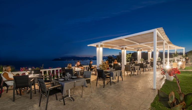 4* Crystal Beach Hotel